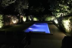 Beleuchteter-Garten-und-Biopool-2