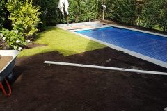Verlegung-Rollrasen-scaled